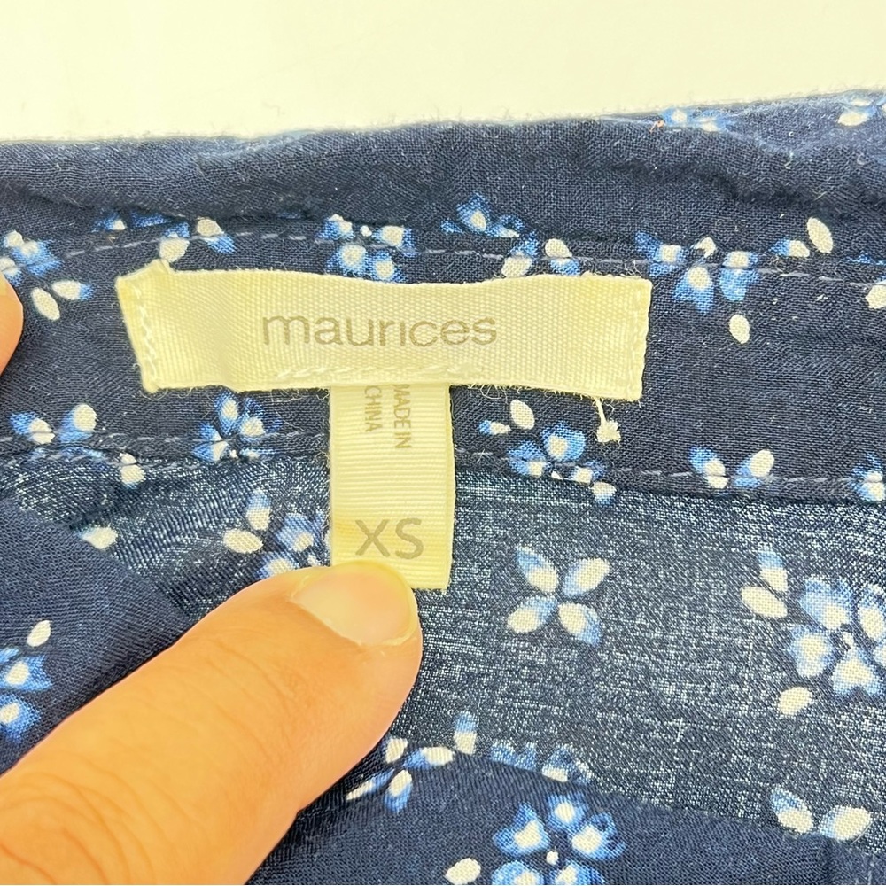 Maurices Navy Floral Print Button Down Shirt w/Open Lattice on Sleeves-Size EX - Picture 9 of 11